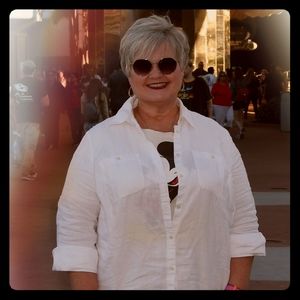 Meet your Posher, Lisa